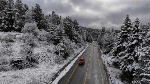 Karabük'te kar manzaraları dronla görüntülendi