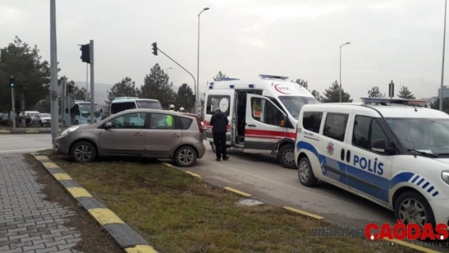 Karabük'te trafik kazası: 2 yaralı