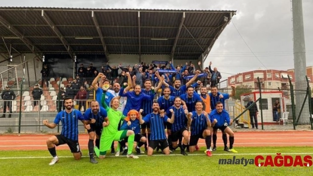 Karacabey Belediyespor tüm branşlarda dolu dizgin