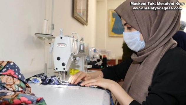 Karaköprü'de kadınlar hem öğreniyor hem kazanıyor