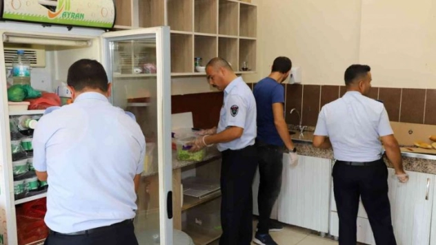 Karaköprü'de okul kantinleri denetlendi