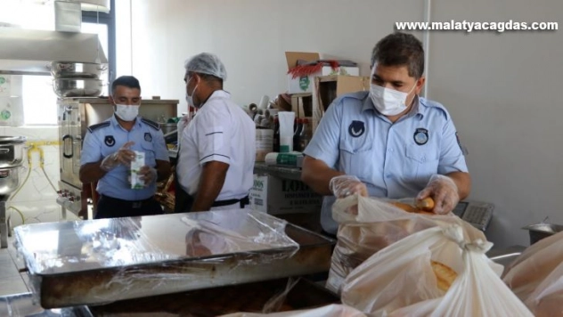Karaköprü'de okul kantinlerinde pandemi denetimi