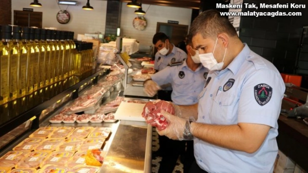 Karaköprü'de zabıta ekipleri halk sağlığı için sahada