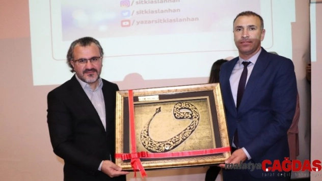 Karaman'da 'Kariyer planlaması' konferansı