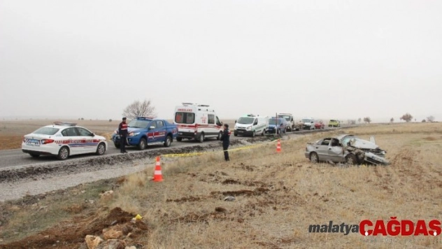 Karaman'da karı-kocayı trafik kazası ayırdı
