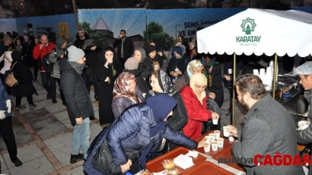 Karatay Belediyesi'nden Şeb-i Arus'a özel çorba ve sahlep ikramı