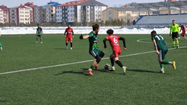 Kars 36 Spor: 1 Doğubayazıt Belediye Spor: 2