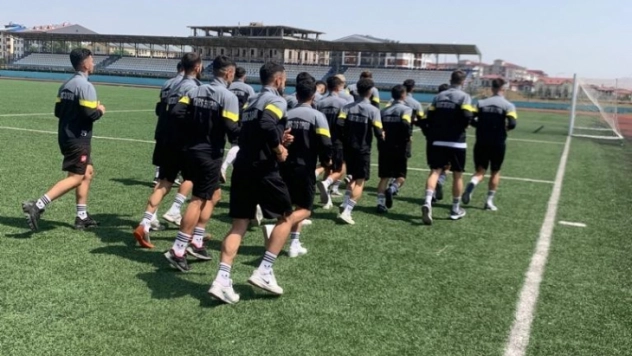 Kars 36 Spor Ziraat Türkiye Kupası hazırlıklarını sürdürüyor