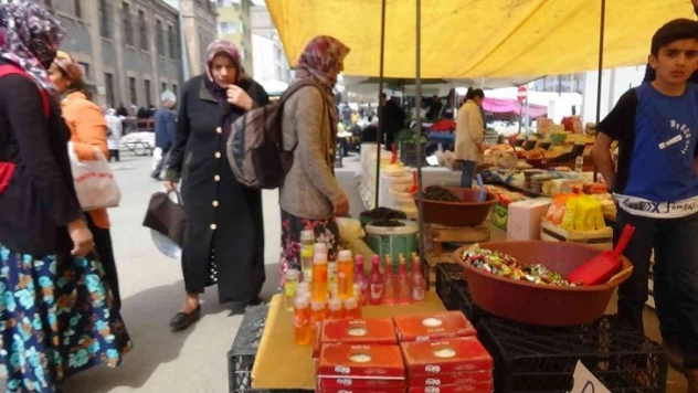 Kars'ta bayram hareketliliği yaşanıyor