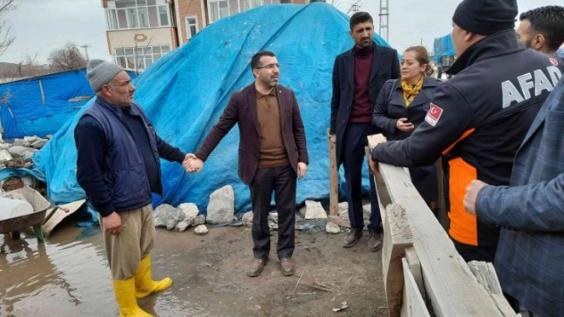 Kars'ta sel bölgesinde yaralar sarılıyor