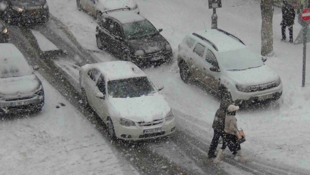Kars'ta son 15 yılın en yoğun kışı yaşanıyor