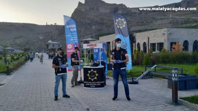Kars'ta, uyuşturucuya karşı vatandaşlar bilgilendirildi
