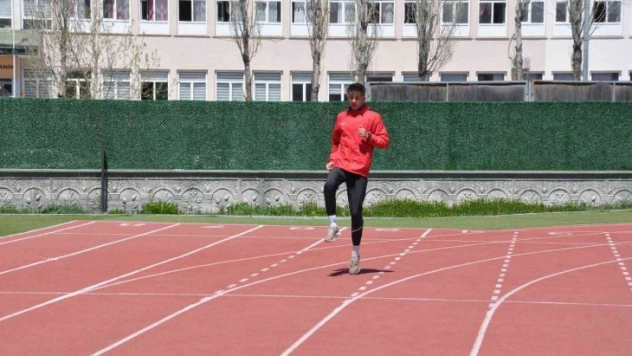 Karslı atlet Fransa'da Türkiye'yi temsil edecek