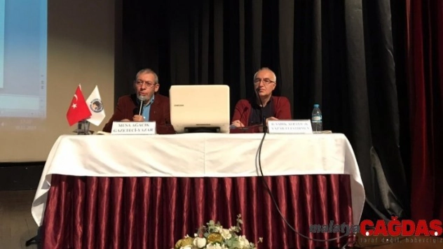 Kartal'da 'Musa'dan Beri Gazetecilik ve Edebiyat' söyleşisi düzenlendi