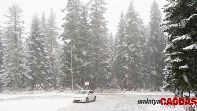 Kastamonu'da mevsimin ilk karı yağdı
