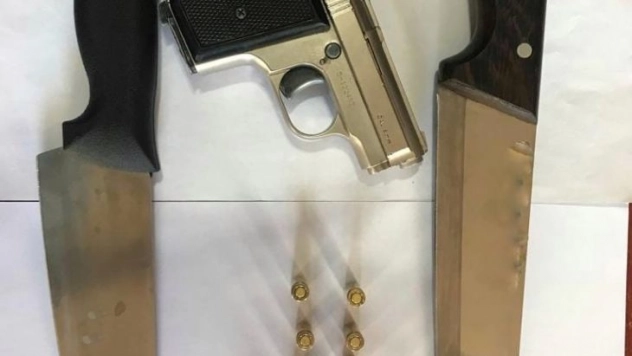 Kasten yaralama ile ikamet kurşunlamaya 4 tutuklama