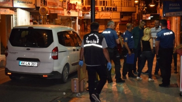 Başına darbe alan kişi yaralandı