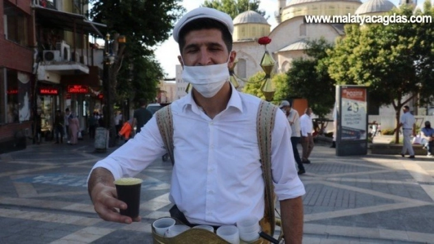 Kavurucu sıcakların vazgeçilmezi meyan şerbeti