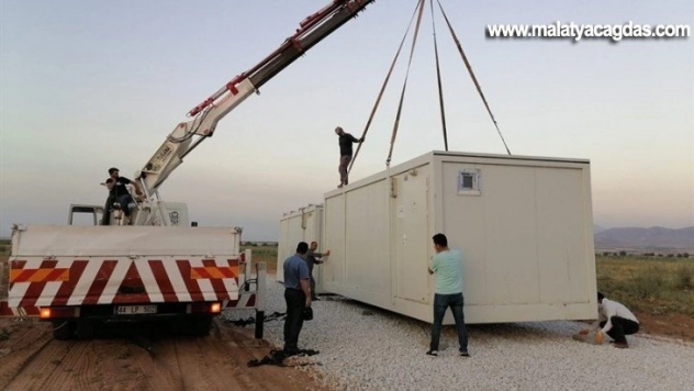 Kayısı işçileri için barınma yerleri oluşturuldu