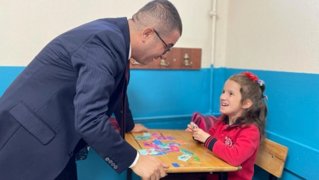 Kaymakam'dan öğrencilere anlamlı ziyaret