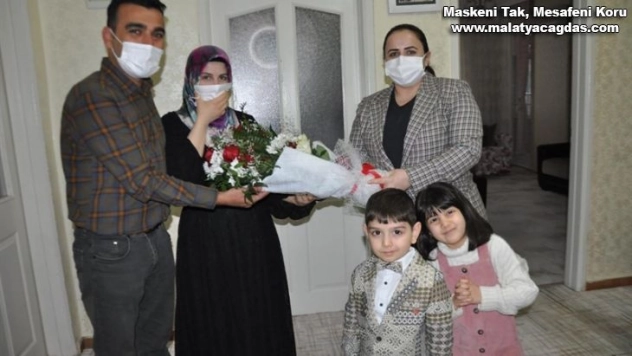 Kaymakam Demir: 'Aziz şehitlerimize minnet borçluyuz'