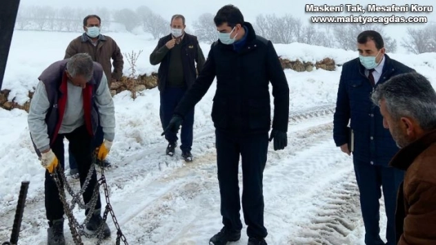 Kaymakam Köksal kar temizleme çalışmalarını inceledi