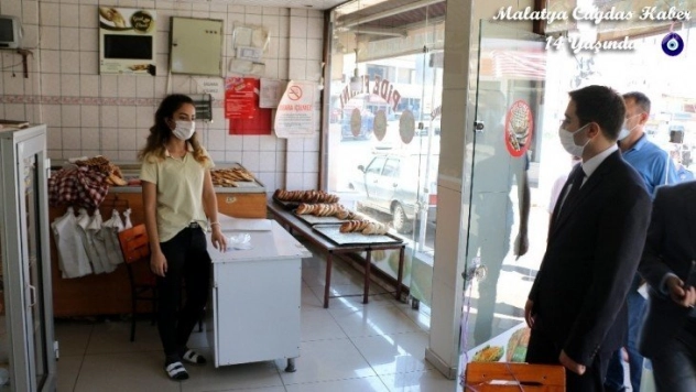 Kaymakam Öztaş, maske denetimine çıktı