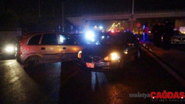 Kayseri'de zincirleme kaza: 5 araç birbirine girdi