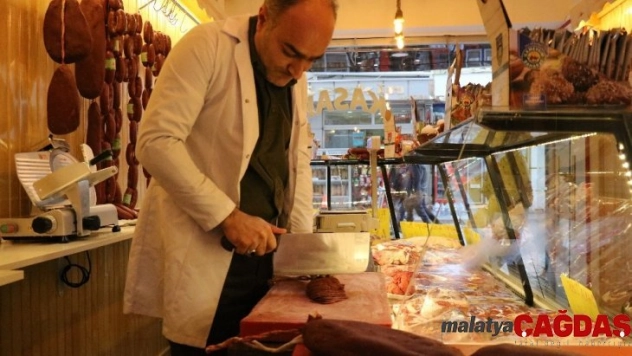 Kayseri, Kastamonu pastırma yarışına Kırşehir'de ortak oldu