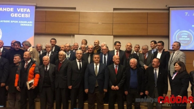 Kayseri Spor Adamları Derneği'nin 7. Vefa Gecesi düzenlendi