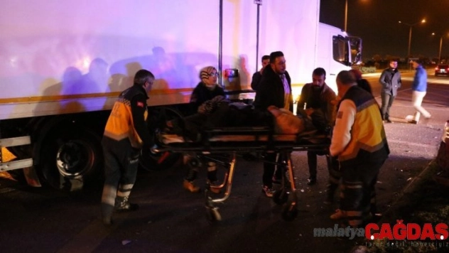 Kaza yapan araçtan yaralı çıktı, aklında cep telefonu vardı