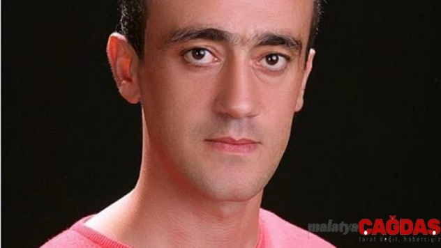 Kaza yaptığı araçtan inen sürücüye otomobil çarptı