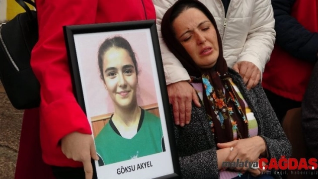 Kazada ölen genç sporcular, son yolculuğuna uğurlandı