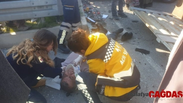 Kazazedelere ilk müdahaleyi belediye başkanı yaptı