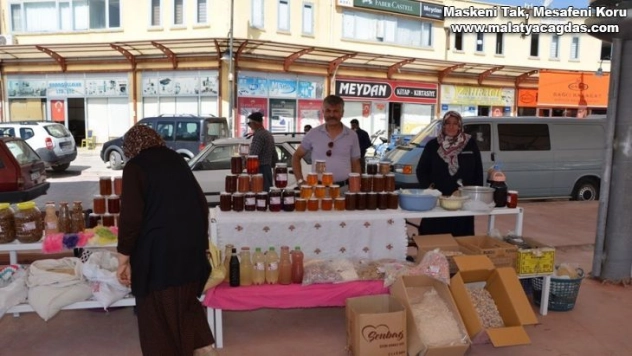 Kendisi için yaptığı ürünleri il dışına da satmaya başladı
