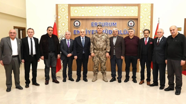 Kent Konseyi'nden Emniyet Müdürü Karaburun'a hayırlı olsun ziyareti