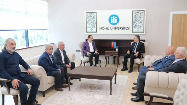 Keskin'den Rektör Akpolat'a Ziyaret