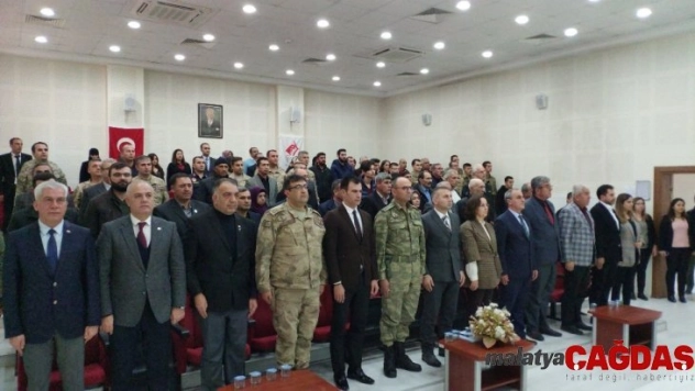 Kıbrıs gazileri 45 yıl aradan sonra madalyalarını aldı