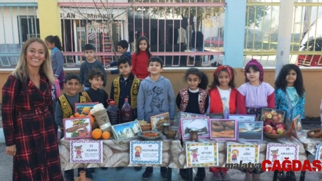 Kıbrıs İlkokulu'nda 'Türk malları' etkinliği