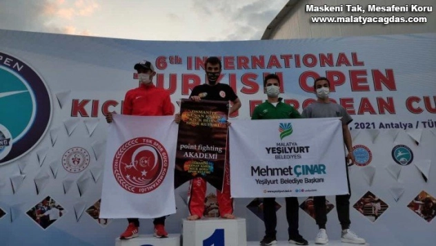 Kick-Boks Takımımız Göğsümüzü Kabarttı