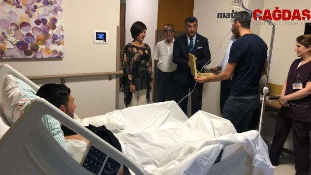 Kılıçdaroğlu'ndan, gazinin ailesine geçmiş olsun telefonu