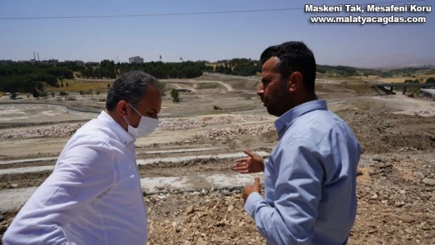 Kılınç, millet bahçesinde incelemelerde bulundu