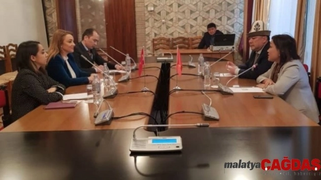 Kırgızistan Başbakanı Abılgaziyev'den Türk iş dünyasına yatırım çağrısı