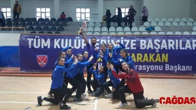 Kırıkkaleli gençler hokeyde Türkiye şampiyonu oldu