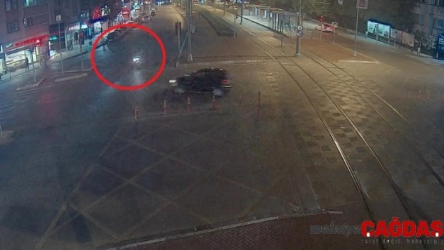 Kırmızı ışık ihlali ile motosikletli gencin ölümüne neden olan sürücüye 5 yıl hapis