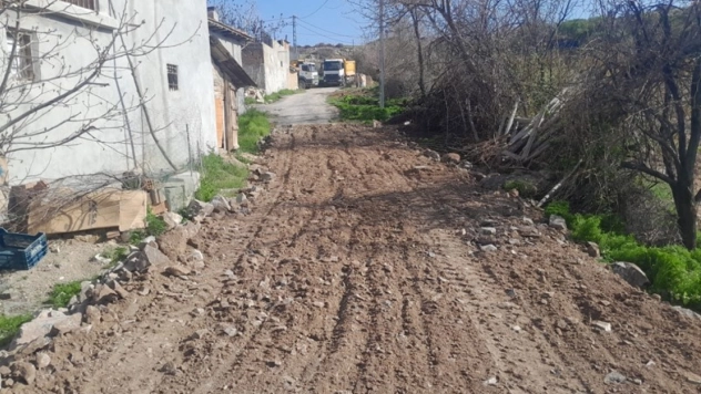 Kırsal Mahallelerde Ulaşım Altyapısı Güçlendiriliyor