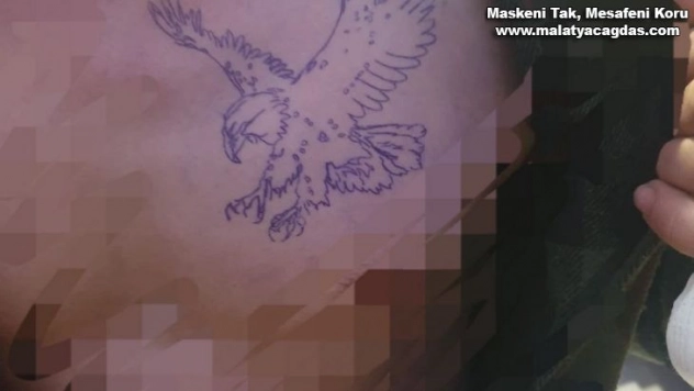 Kısıtlamayı ihlal eden dövmeci kapatıldı