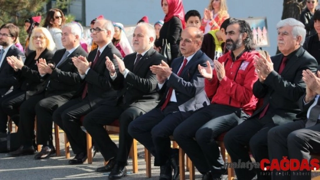 Kızılay Haftası etkinliğinde çocuklar gönüllerince eğlendi