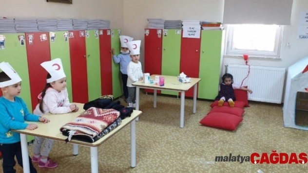 Kızılay Haftası'nda miniklerden anlamlı etkinlik