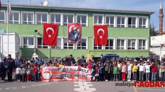 Kızılcahamamlı öğrencilerden Barış Pınarı Harekatı'na destek